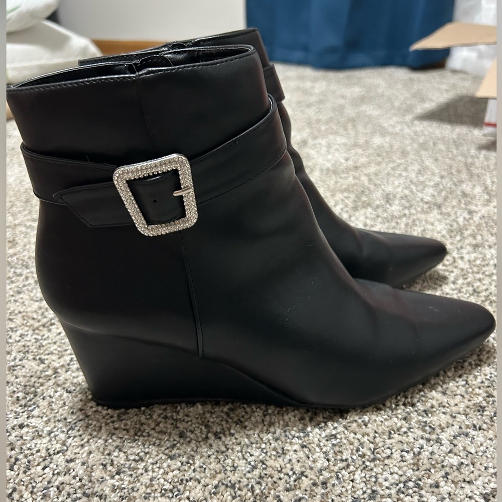 Jones New York Size 11M Rhinestone Black Wedge Ankle Boots - Picture 4 of 11